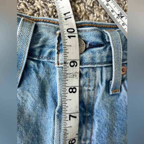 Levi’s 501 Distressed Button Fly Cutoff Shorts size 25W - Picture 9 of 9